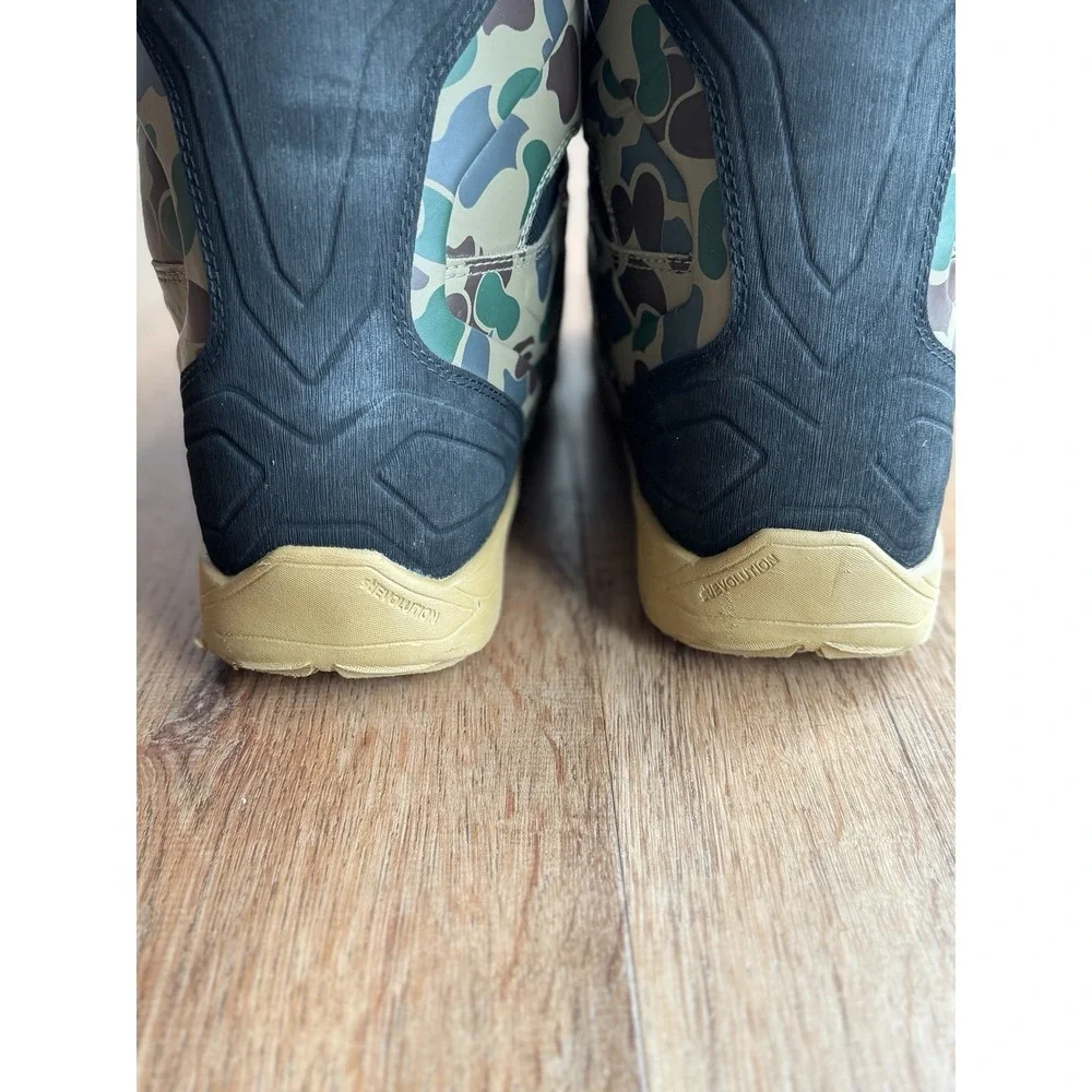 ThirtyTwo Lashed Men's Snowboard Boots Sz 11.5 Camouflage Winter Sports *Read